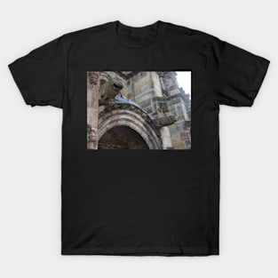 Rosslyn Chapel, Roslin, Scotland (gargoyles over door) T-Shirt